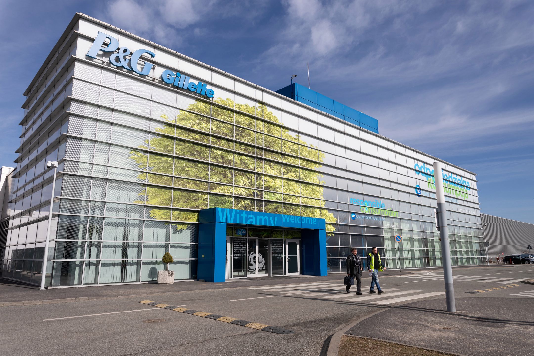 Wejście główne do fabryki maszynek do golenia Gillette