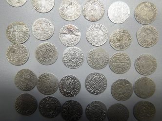 Ukrainiec próbował przemycić setki zabytkowych monet. Ukrył je w laptopie