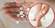 Rozpuść dwie tabletki i nałóż na suche pięty. Tak szybkiego efektu mało kto się spodziewa