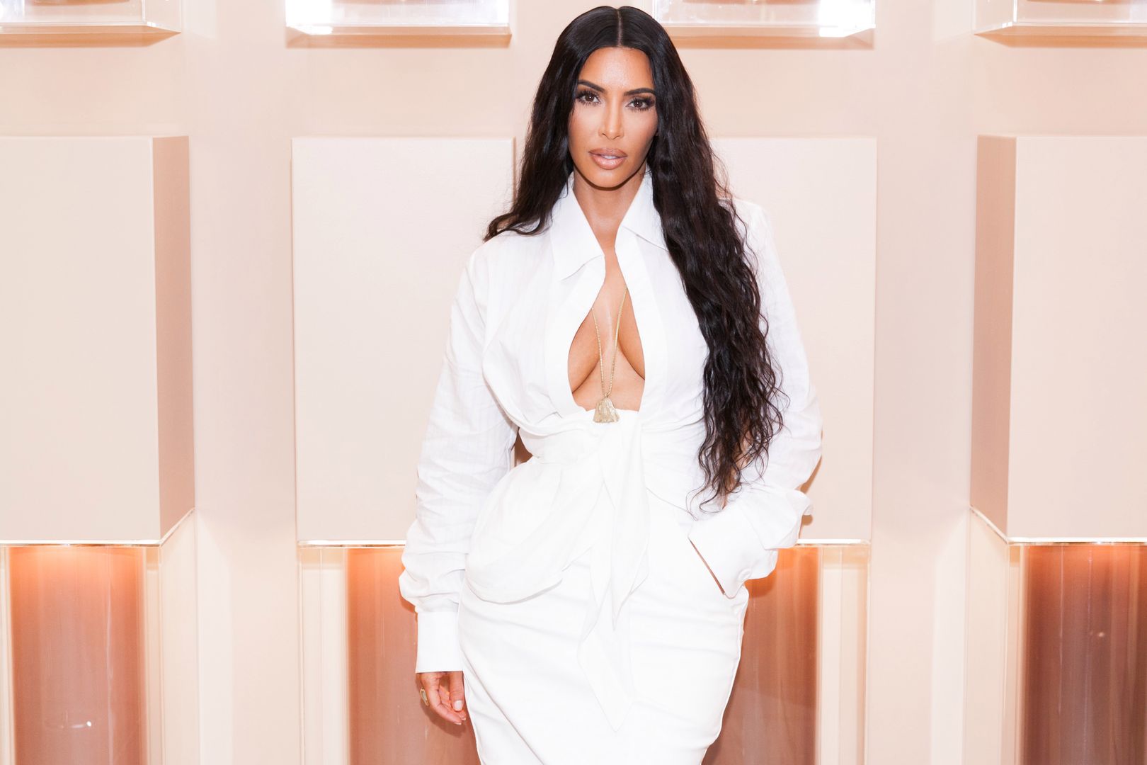 Nowe zapachy od Kim Kardashian. Flakony są specyficzne 