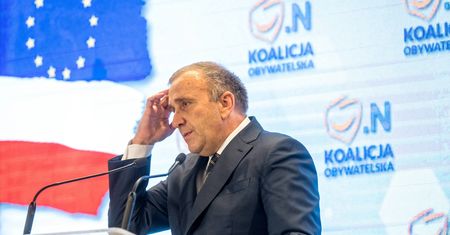 Problemy PO z kandydatami. Janusz Pawlak oskarżany o perwersyjnie zachowanie wobec dzieci
