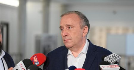 Grzegorz Schetyna na wylocie. Najnowszy sondaż nie daje złudzeń