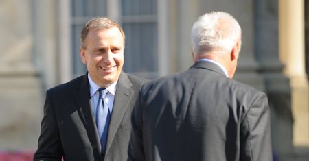 Niesiołowski o Schetynie: szkodnik polityczny