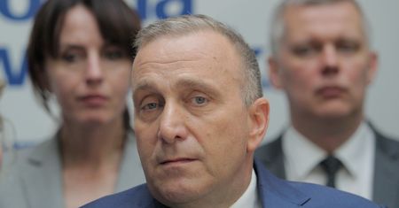 Fatalne wieści dla opozycji. PiS z wynikiem powyżej 40 proc. Nowy sondaż