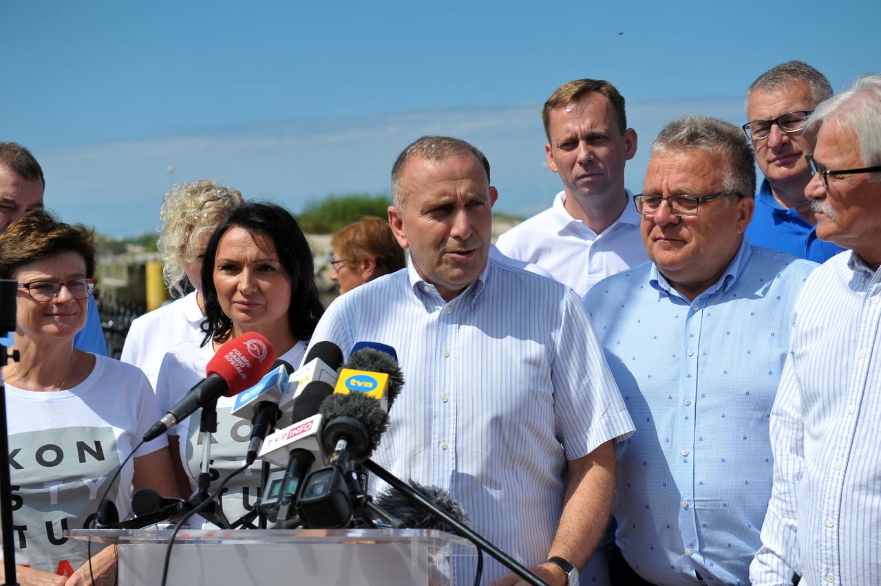 Zrezygnowany Andrzej Saramonowicz. Chociaż jest przeciwko PiS, to boleśnie wytknął Grabcowi słabość PO