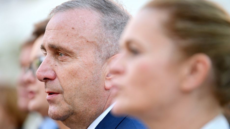 Grzegorz Schetyna podczas konwencji KO 