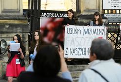 Kielecki restaurator nie odpuszcza ws. plakatów antyaborcyjnych. Zapowiada pozew do sądu