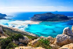 Sezon na słońce. Grecka wyspa to topowy kierunek na najbliższe wakacje