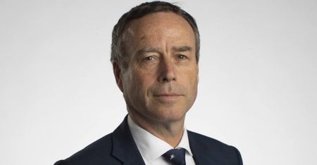 Financial Times po 14 latach żegna swojego naczelnego. Zastąpi go dotychczasowa wicenaczelna