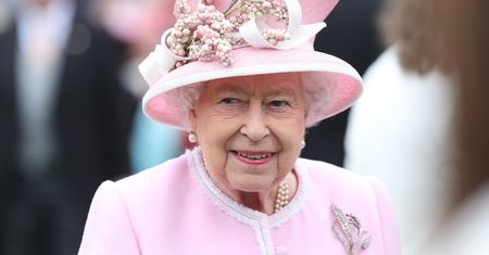 Ciekawy wpis rodziny królewskiej. Subtelny komentarz do "The Crown"