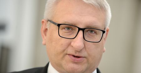 Seksafera z posłem Stanisławem Piętą. Joanna każe mu "przeprosić" i "odejść"