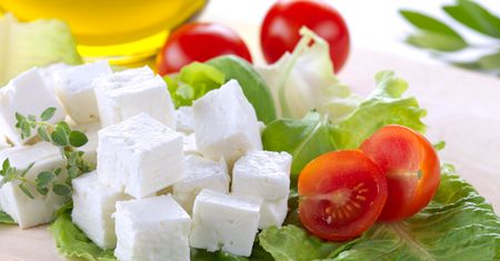 Spór o ser feta. Komisja Europejska pozywa Danię