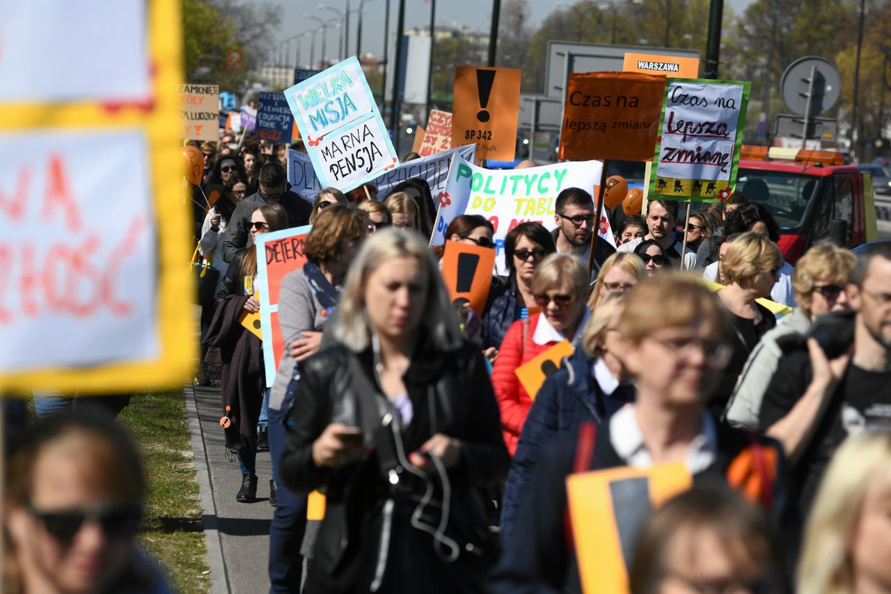 Strajk nauczycieli i egzamin ósmoklasistów. ZNP ma nową propozycję dla rządu