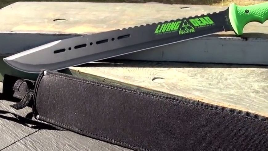 Jeden z mężczyzn został zaatakowany maczetą, zmarł z wykrwawienia.