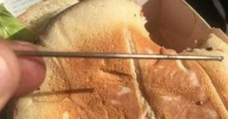 Metal z burgera wyrwał mu plombę. McDonald's przeprosił kuponem