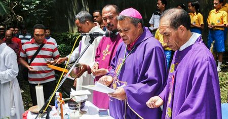 Biskup oskarżony o romans i kradzież. Jest decyzja papieża