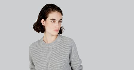 TRENDY: szary sweter