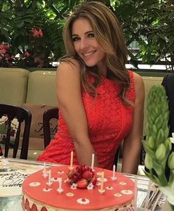 Liz Hurley oszukała czas? Wciąż wygląda młodo!