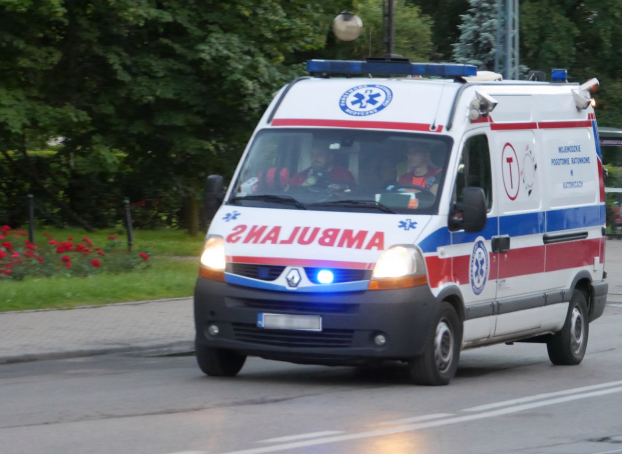 Atak nożownika w tramwaju w Krakowie. 16-latek w szpitalu