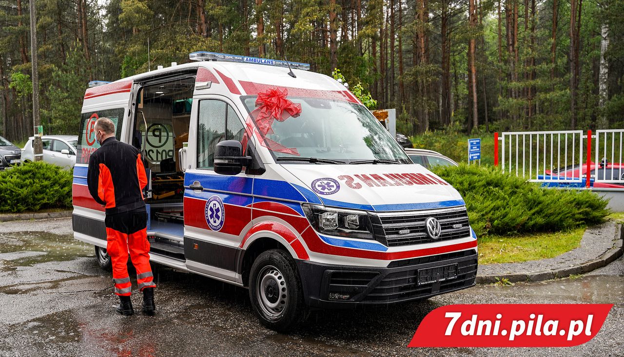 Pilski szpital ma nową karetkę