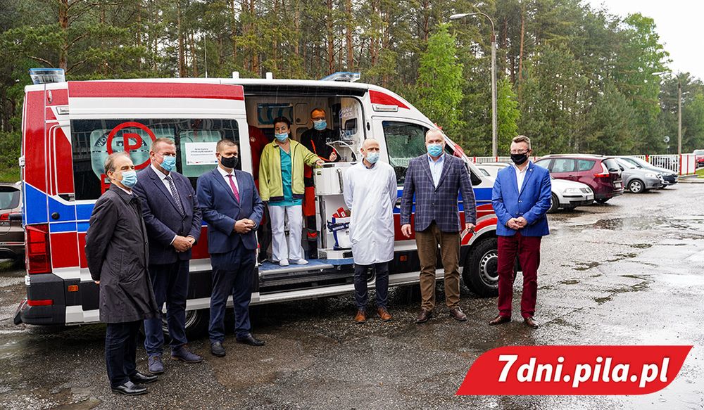 Nowa karetka dla Szpitala Specjalistycznego w Pile