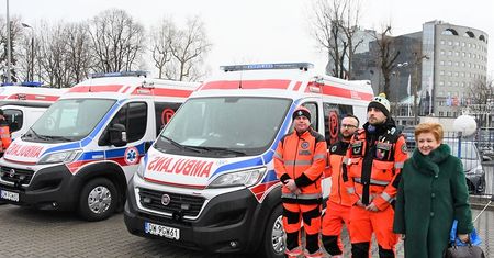Dwie nowe karetki dla Mokotowa i Bielan