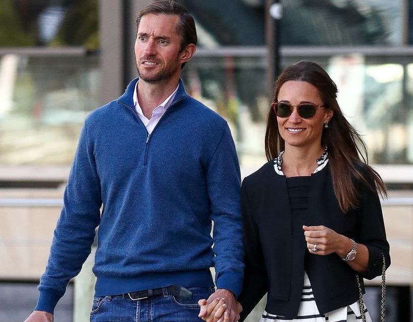 LOOK OF THE DAY: Pippa Middleton w marynarskim stylu