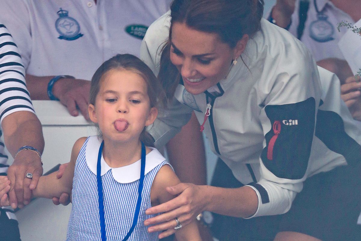 Kate Middleton wakacje spędza z dziećmi. I to w Londynie