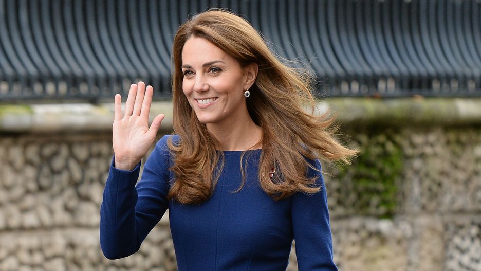 Kate Middleton z makową broszką