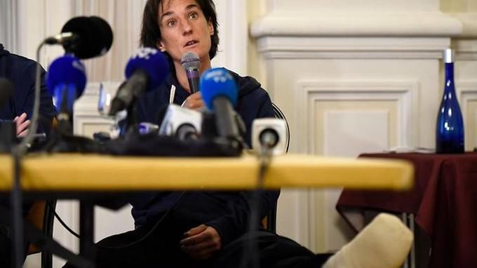 Elisabeth Revol podczas spotkania z dziennikarzami w Chamonix.