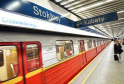 Metro. Bagaż na stacji Stokłosy. Pociągi kursują w pętli