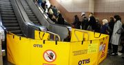 Awaria ruchomych schodów w warszawskim metrze. Wiadomo, co zawiniło