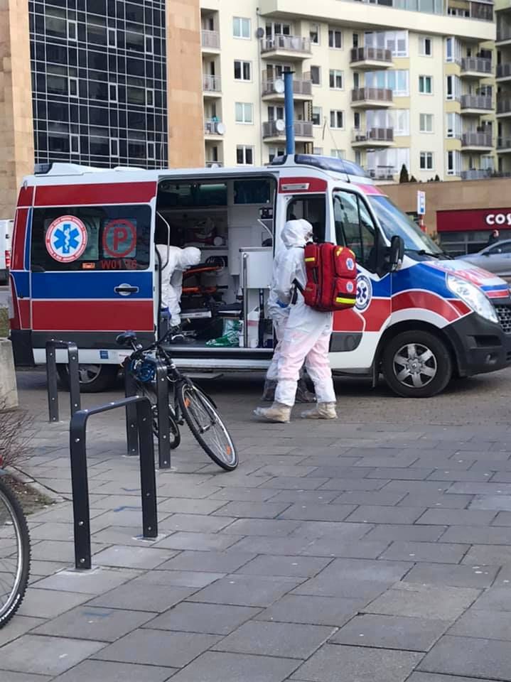 Koronawirus w Polsce. Zamknięte 3 stacje metra. Na miejscu sanepid