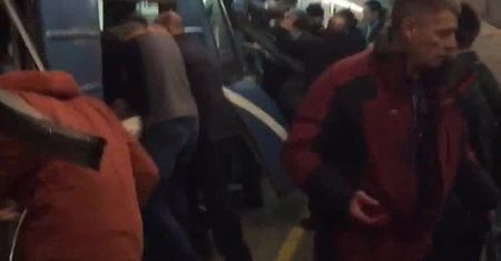 Zamach w rosyjskim metrze. Pierwsze filmy z miejsca tragedii