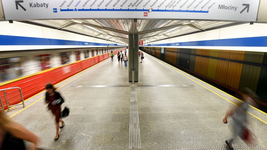 Warszawa. Drogowcy zgodzili się na zmiany w pobliżu stacji metra Imielin