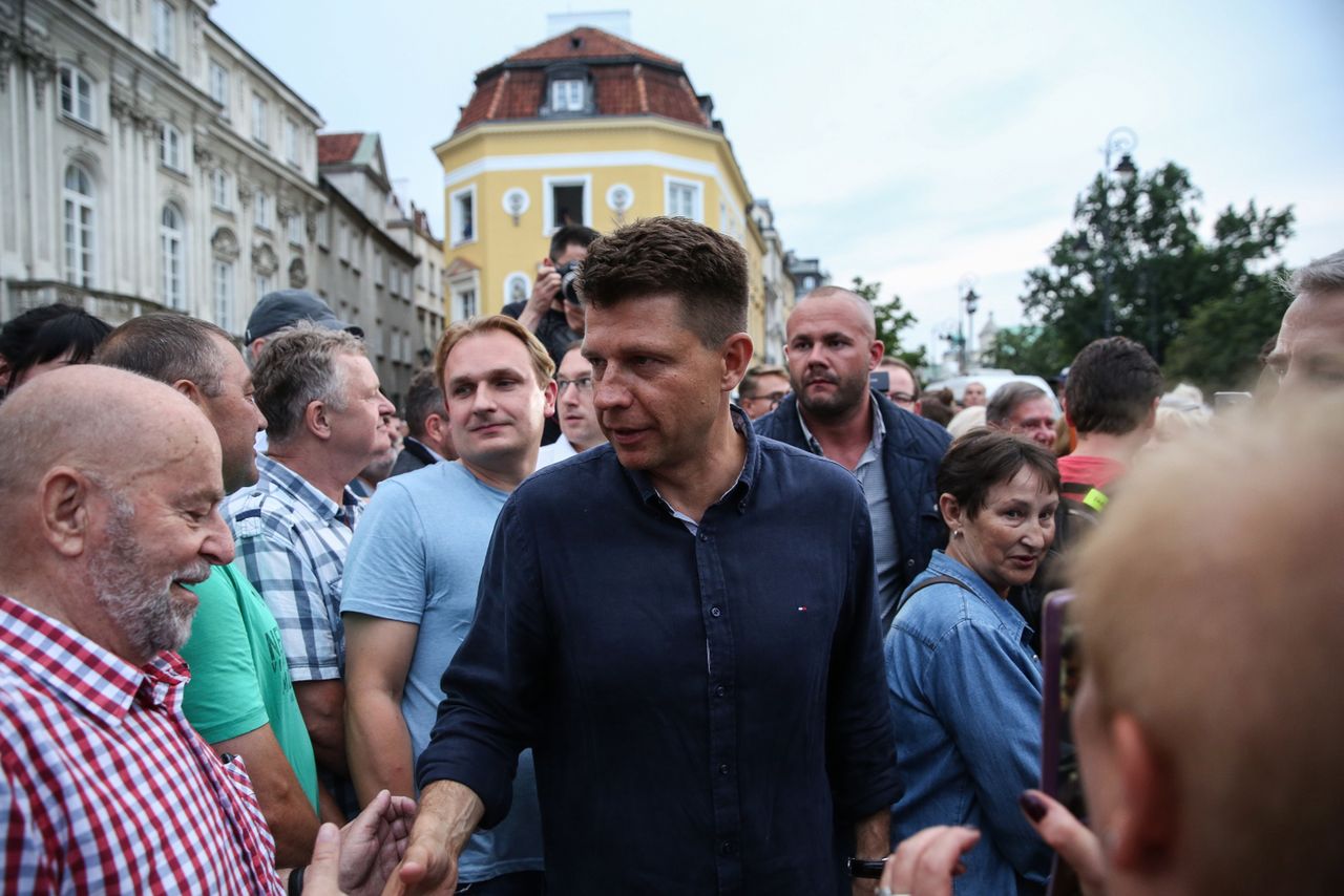 Ryszard Petru bawił się w dziennikarza. Usłyszał: my jesteśmy waszym suwerenem