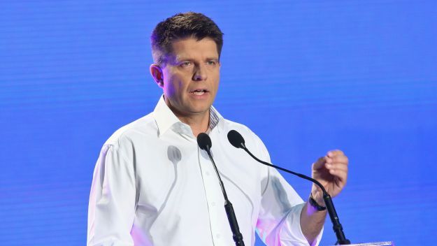 Ryszard Pertru porzuci politykę.