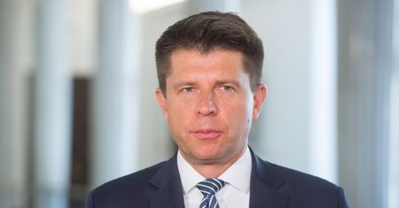 Petru ujawnił kogo poprze w pierwszej i drugiej turze. Podał dwie propozycje