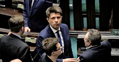 Kto kandydatem Nowoczesnej na prezydenta Warszawy? Petru sugeruje, że będzie to Rabiej