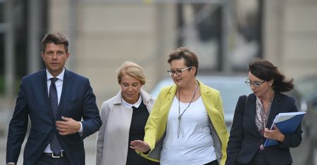 Justyna Samolińska, Mateusz Trzeciak: Ryszard Petru tupie nogą. Sklep ma być otwarty, bo on tak chce