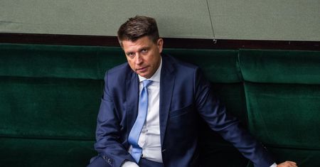 Petru złożył deklarację ws. koalicji. "To byłoby jak wpadnięcie do studni"