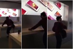 Zaskakujące nagranie z francuskiego Apple Store. Mężczyzna wchodzi do sklepu i miażdży... wszystkie iPhone'y w zasięgu wzroku