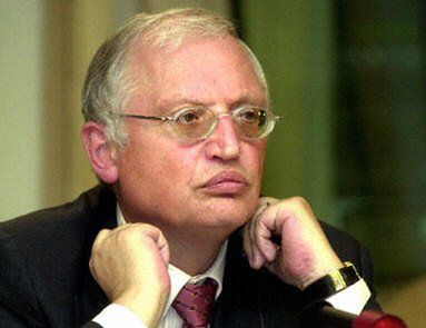 Verheugen zarzuca Berlinowi brak taktu w stosunku do Warszawy