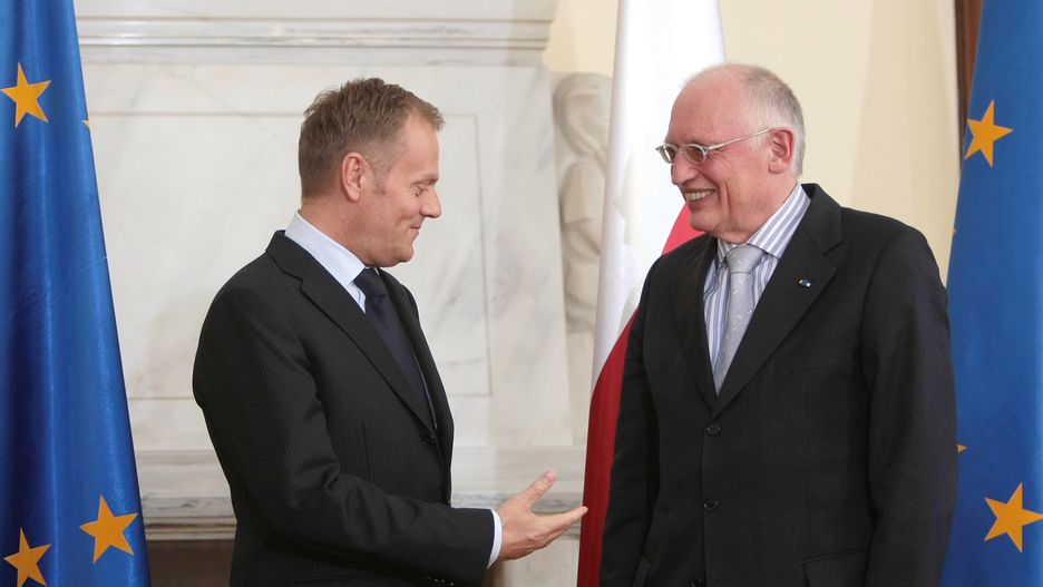 Donald Tusk (wówczas szef polskiego rządu) i Guenter Verheugen podczas spotkania w 2009 r.