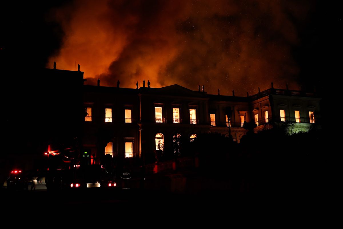 Wielki pożar brazylijskiego Muzeum Narodowego. Spłonęły bezcenne eksponaty
