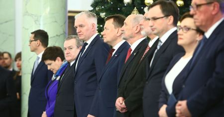 Zdjęcie, które mówi wszystko o powołaniu rządu. Spójrzcie na Szydło