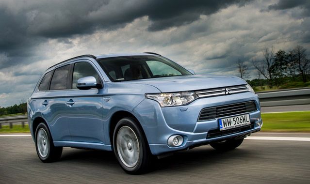 Hybrydowe Mitsubishi Outlander PHEV w polskich salonach