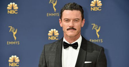 "Jaka to melodia". Luke Evans zrobił niespodziankę polskim fanom!