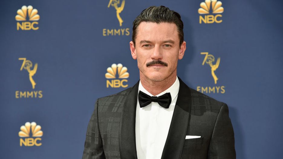 "Jaka to melodia". Luke Evans zrobił niespodziankę polskim fanom!