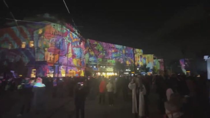 Niezwykłe nagranie z Łodzi. Jak galeria pod gołym niebem